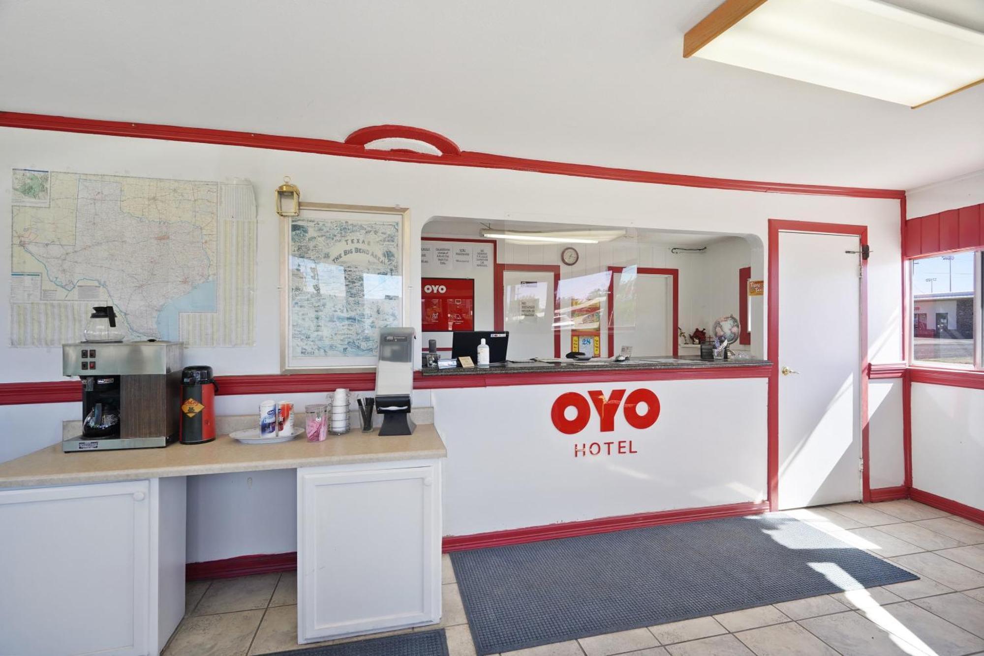 Готель Oyo Alpine Tx Near Big Bend National Park Екстер'єр фото